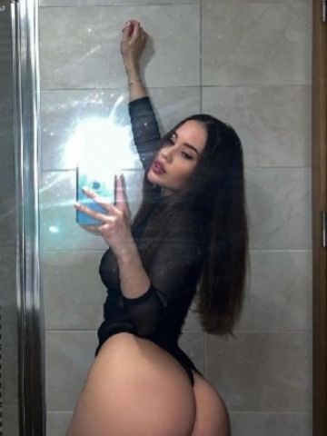 Моника фото 3